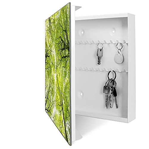 banjado® Großer Schlüsselkasten aus Glas - Schlüsselbox 30cm x 30cm mit 50 Haken - Motiv Zwischen Bäumen - Schlüsselschrank für Schlüsselaufbewahrung mit beschreibbarer Glastür als Magnettafel nutzbar