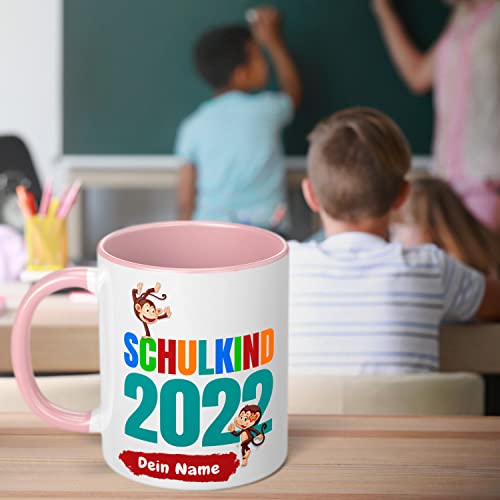 Geschenk zur Einschulung für Mädchen und Jungen: personalisierte Tasse "Schulkind 2022" mit Namen (Rosa)