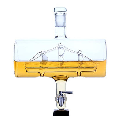 Whisky-Set 4er Whiskygläser 320ml, Glas-Karaffe mit Segelschiff Füllmenge 1000ml, Edelstahlhahn - Bleifreie Whisky Dekanter luftdichtem Verschluss mit Holz-Tablett Geschenkidee für Männer