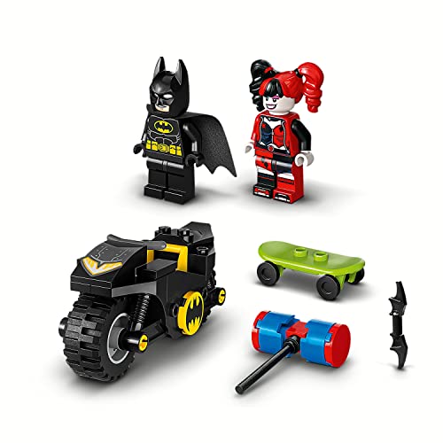 LEGO 76220 DC Batman vs. Harley Quinn, Superhelden-Set mit Action Figuren, Skateboard und Motorrad-Spielzeug für Jungen und Mädchen ab 4 Jahren