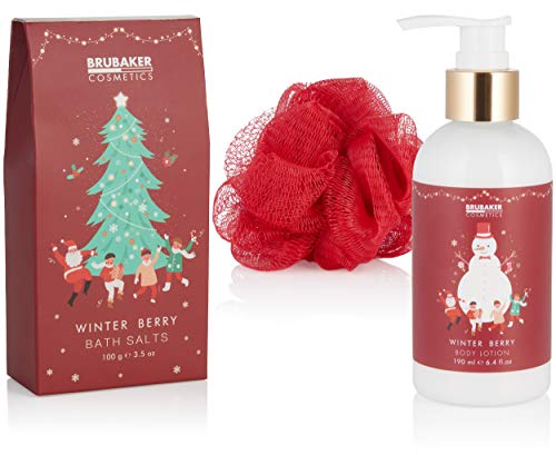 BRUBAKER Cosmetics Bade- und Dusch Set Winter Beeren Duft - 6-teiliges Geschenkset in dekorativer Metallwanne Weihnachten - Weihnachtsset für Frauen und Männer