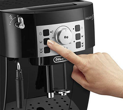 De'Longhi Magnifica S ECAM 22.110.B Kaffeevollautomat mit Milchaufschäumdüse für Cappuccino, Direktwahltasten für Espresso und Kaffee, 2-Tassen-Funktion, 1,8 Liter Wassertank, schwarz/silber