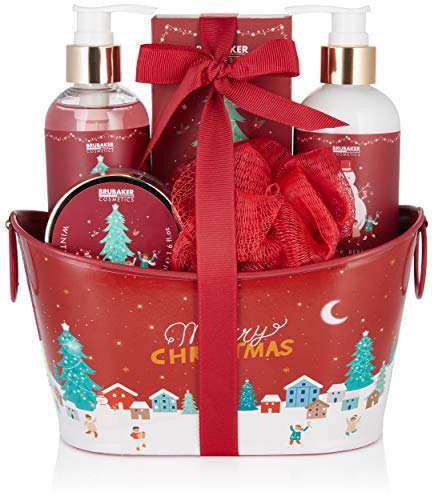 BRUBAKER Cosmetics Bade- und Dusch Set Winter Beeren Duft - 6-teiliges Geschenkset in dekorativer Metallwanne Weihnachten - Weihnachtsset für Frauen und Männer