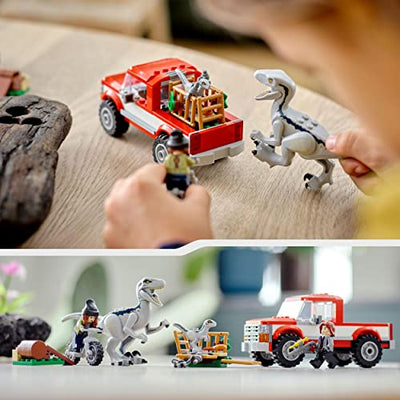 LEGO 76946 Jurassic World Blue & Beta in der Velociraptor-Falle, Spielzeugauto mit Dinosaurier Figuren, Geschenk zu Weihnachten für Kinder ab 6 Jahren