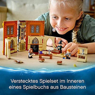 LEGO 76382 Harry Potter Hogwarts Moment: Verwandlungsunterricht Set, Spielzeugkoffer mit Minifiguren, Sammlerstück