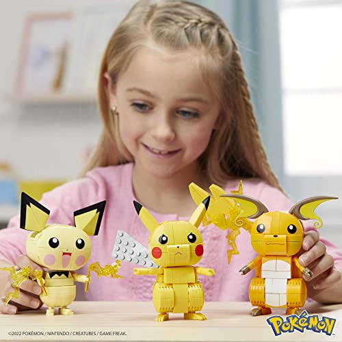 MEGA Construx GYH06 - Pikachu Evolutionsset, Bauset mit 621 Bausteinen, Spielzeug ab 7 Jahren