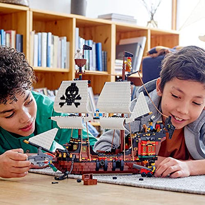 LEGO 31109 Creator 3-in-1 Piratenschiff, Taverne oder Totenkopfinsel Spielzeug Set, Piratentaverne, Pirateninsel