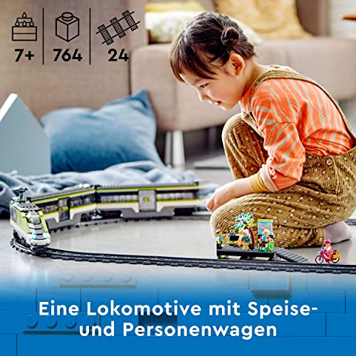 LEGO 60337 City Personen-Schnellzug, Set mit ferngesteuertem Zug mit Scheinwerfern, 2 Wagen und 24 Schienen-Elementen, Eisenbahn-Spielzeug, Geschenk zu Weihnachten für Mädchen und Jungen